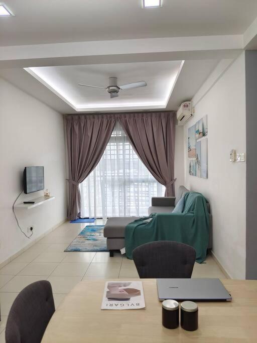 0505 The Garden Residences Wifinetflix By *